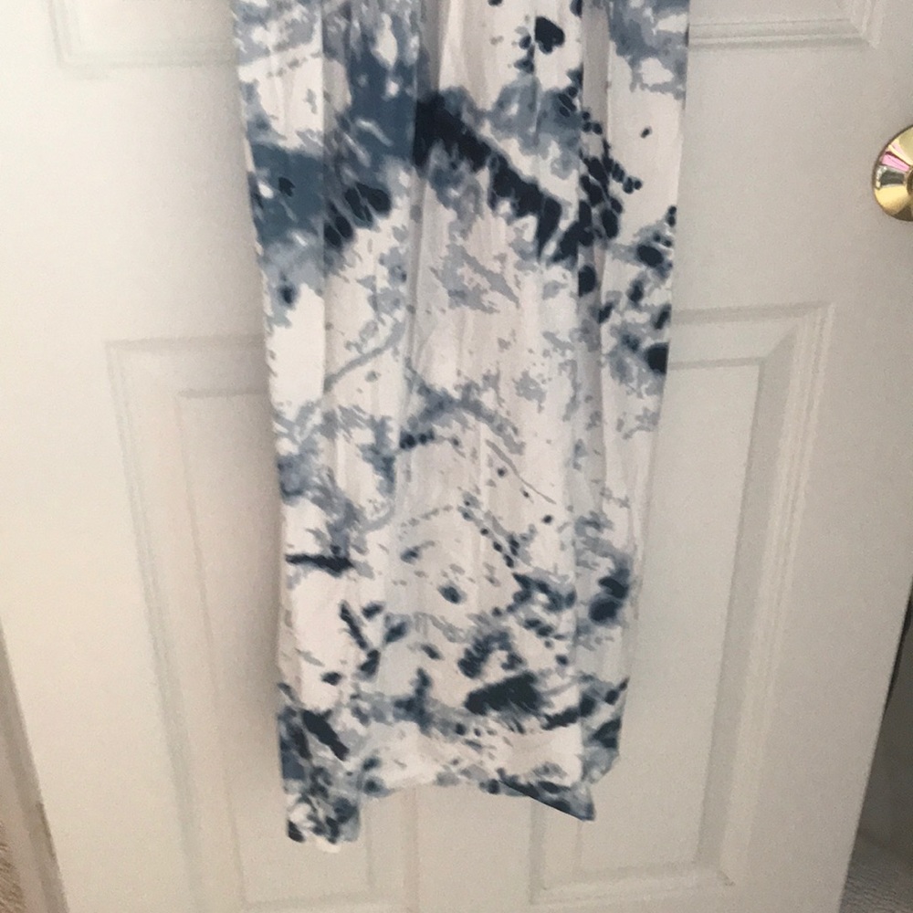 Dress - Picture 2 of 6